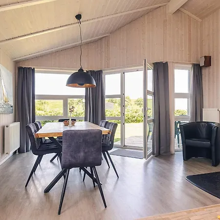 4 Star In Friedrichkoog Ferienhaus *