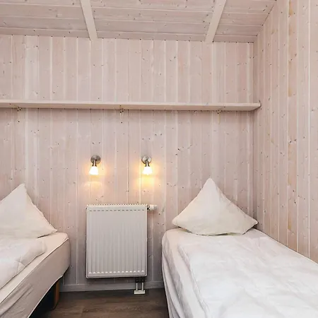 4 Star In Friedrichkoog *